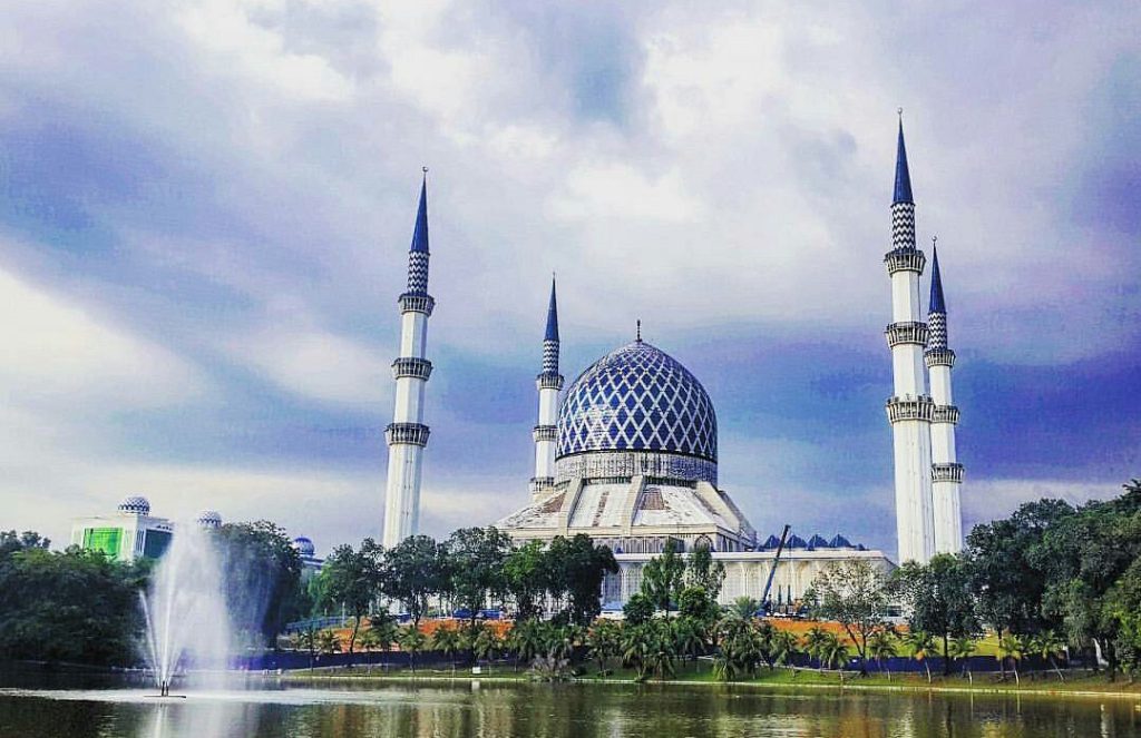 MASJID SULTAN SALAHUDDIN ABDUL AZIZ SHAH, SHAH ALAM